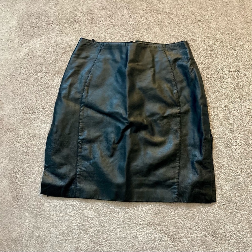 Genuine leather skirt